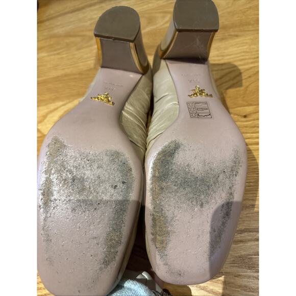 PRADA Nude tan Leather Gold Trim Chunky Heel Pump Flower Embellishment 38 1/2 8 - Picture 7 of 16